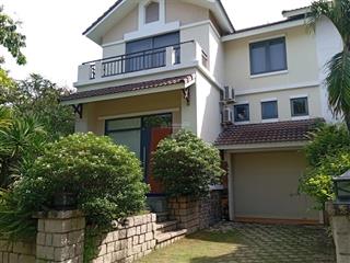 Bán nhà biệt thự 4pn, 2wc, 240m2 tại thảo nguyên sài gòn, 18,5 tỷ giá siêu tốt