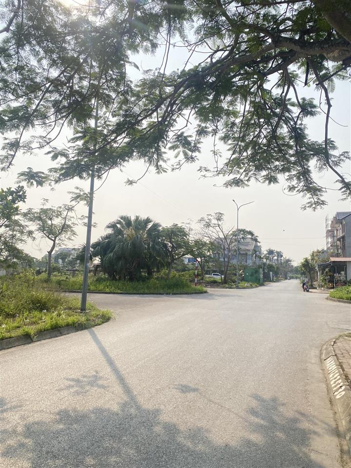 Chuyển nhượng lô góc anh dũng 8 dương kinh hải phòng