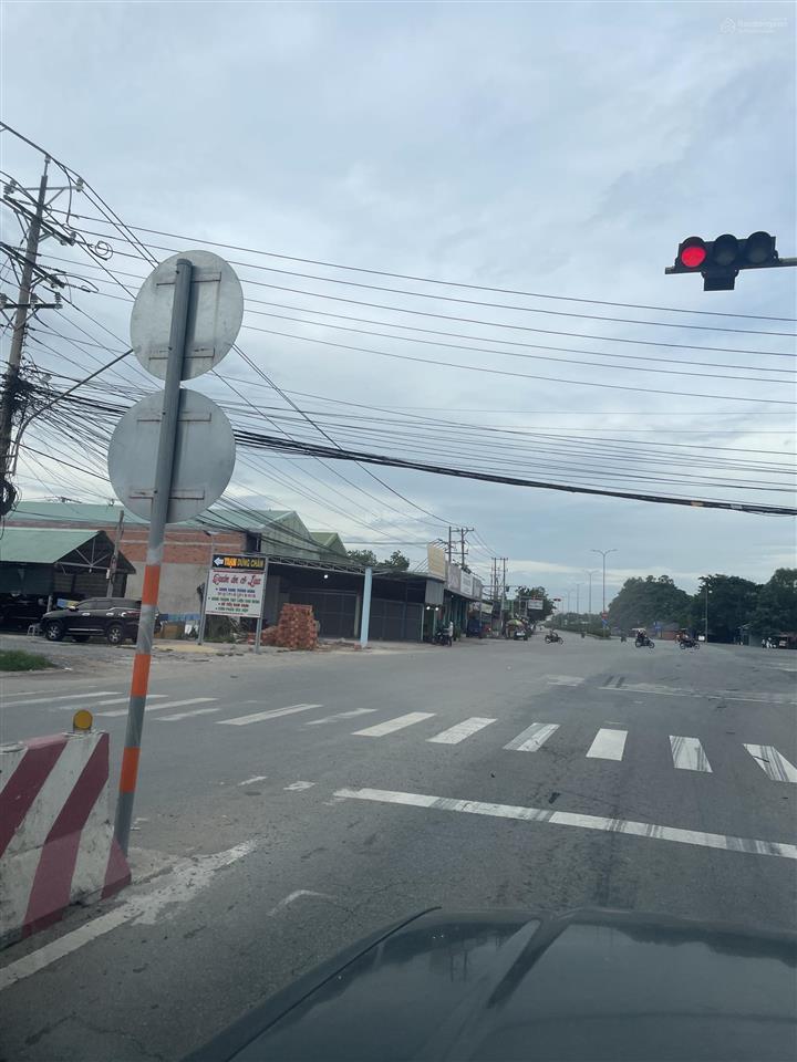 Bán đất tại ql22 gò dầu, 35 tỷ, 19600 m2, mặt tiền 96m, 2400m2 thổ cư, hàng hiếm tại tây ninh