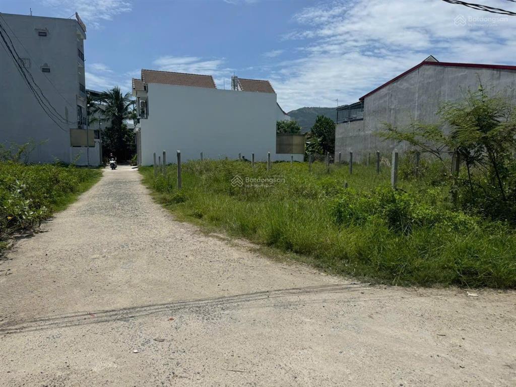 Bán lô đất đẹp full thổ cư thôn phú hậu suối hiệp dt 87.6m2, lô góc hai mặt tiền khu dân cư sầm uất