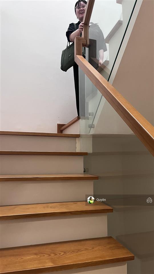 Bán nhà 3 tầng! chỉ 10,9 tỷ  đường ô tô tránh nhau  dt 51m2  đường số 3 phường bình an