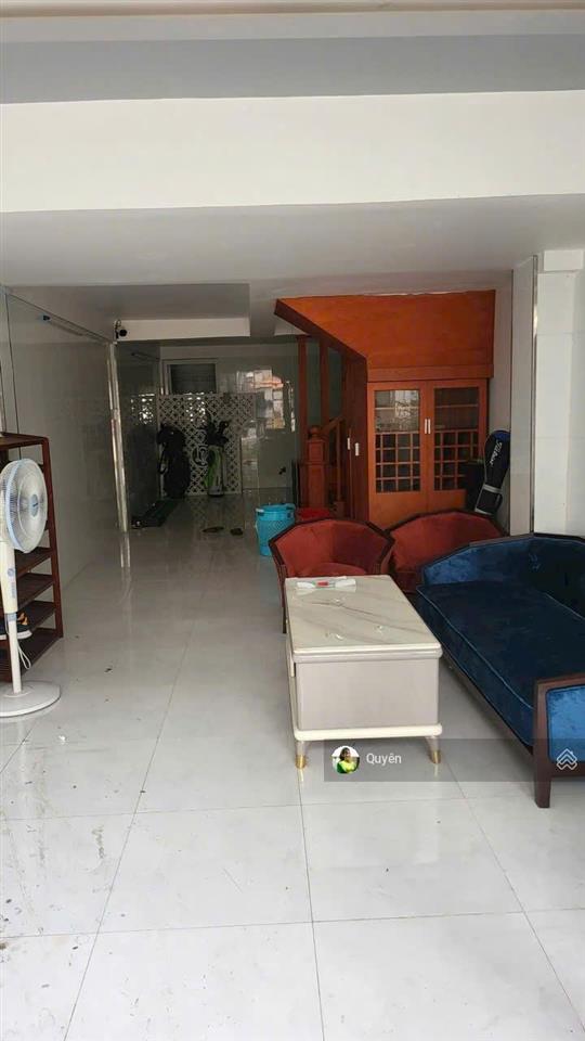 Bán nhà 3 tầng! chỉ 10,9 tỷ  đường ô tô tránh nhau  dt 51m2  đường số 3 phường bình an