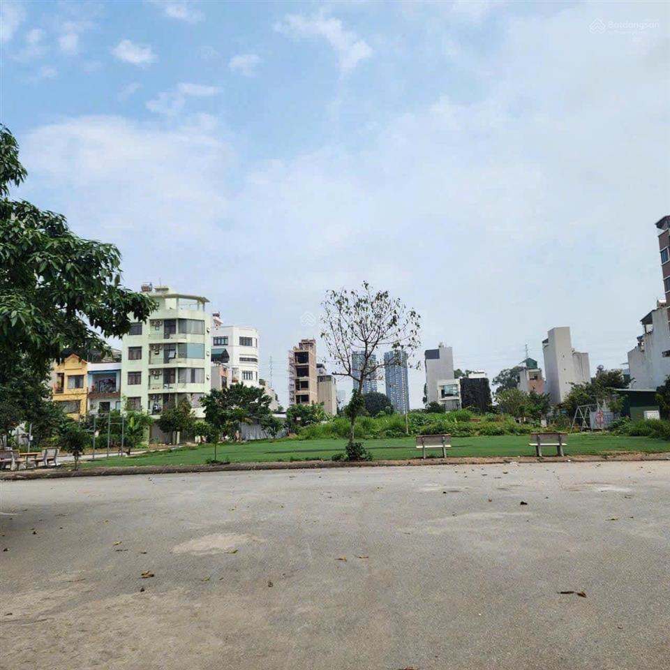 Bán đất dịch vụ dương nội, đường 17,5m, mặt tiền 4.5m, hướng đông nam, giá tốt nhất