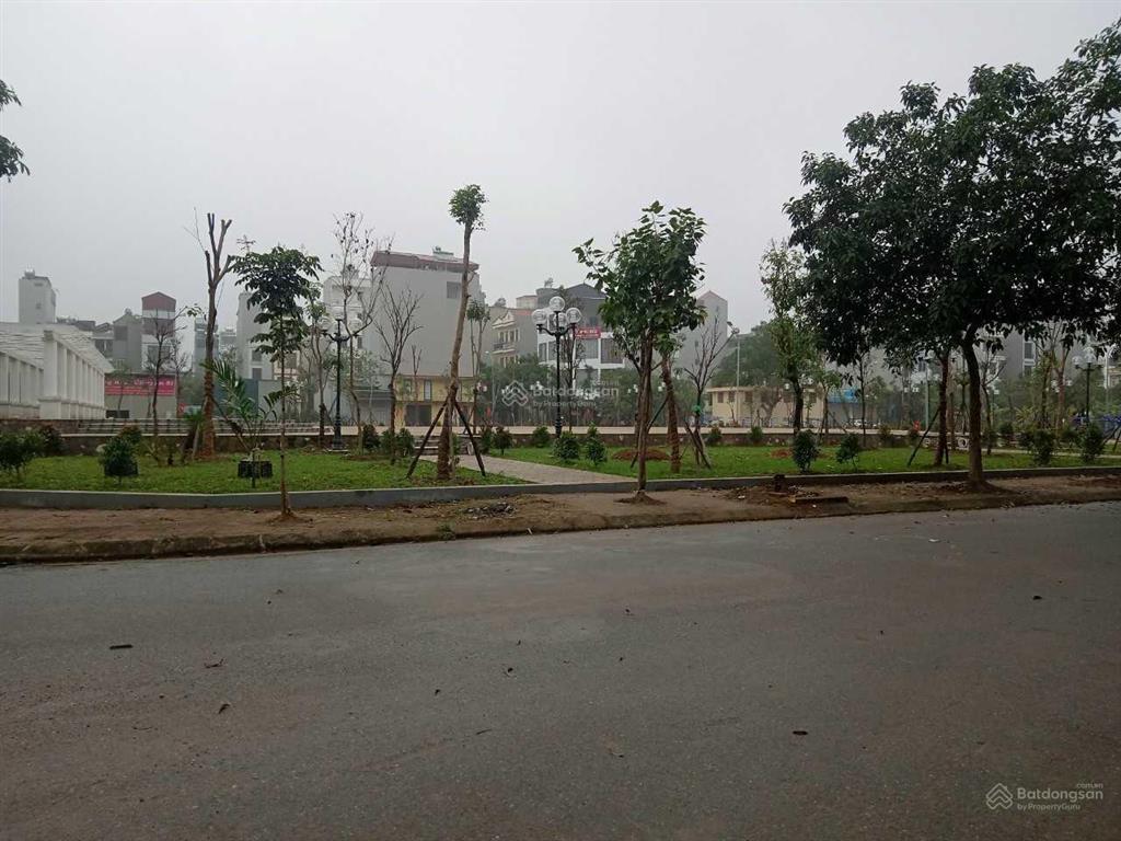 Bán đất dịch vụ đồng đế, dương nội, view vườn hoa. giá tốt nhất