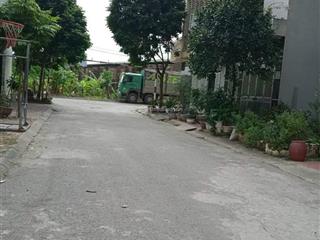 Chính chủ bán lô đất khu dịch vụ 20ab, dương nội. dt 50m2, mặt tiền 4m