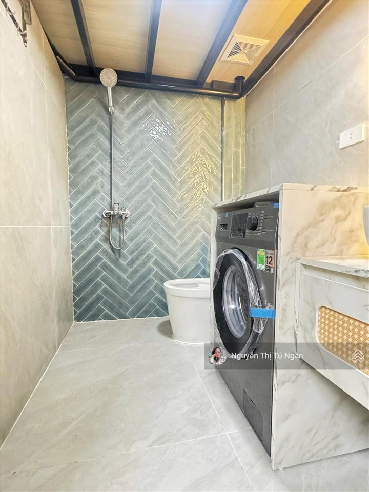 Mặt phố lê đại hành, hai bà trưng nhà 6tầng thang máy, dt 66m2. sát công viên, kinh doanh. giá 31tỷ