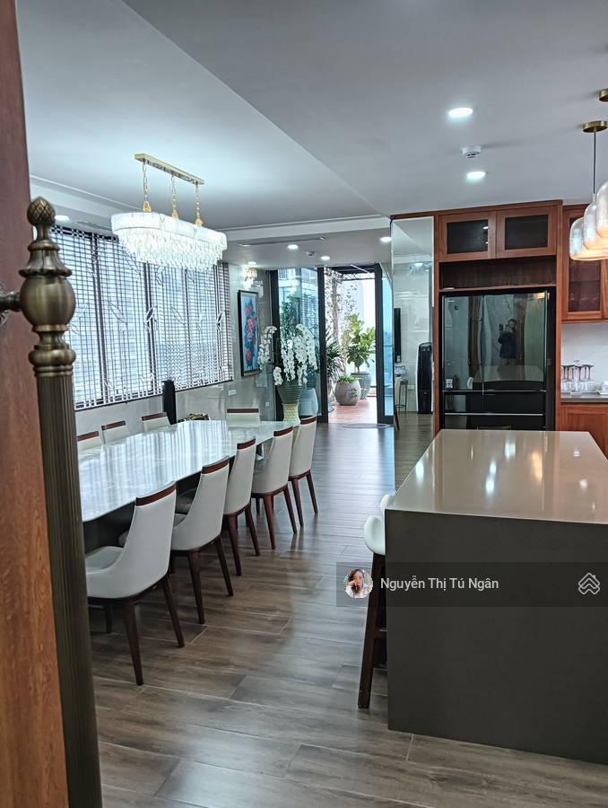 Mặt phố lê đại hành, hai bà trưng nhà 6tầng thang máy, dt 66m2. sát công viên, kinh doanh. giá 31tỷ