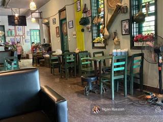 Biệt thự đẳng cấp mặt phố trần bình trọng 4 tầng dt 200m2 mặt tiền rộng kinh doanh cafe. hoàn kiếm