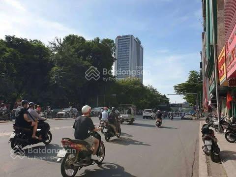 Siêu hiếm !bán nhà mặt phố tt đống đa diện tích 650m2,mt 18m.sổ đỏ chính chủ.có gpxd 8 tầng 1 hầm.