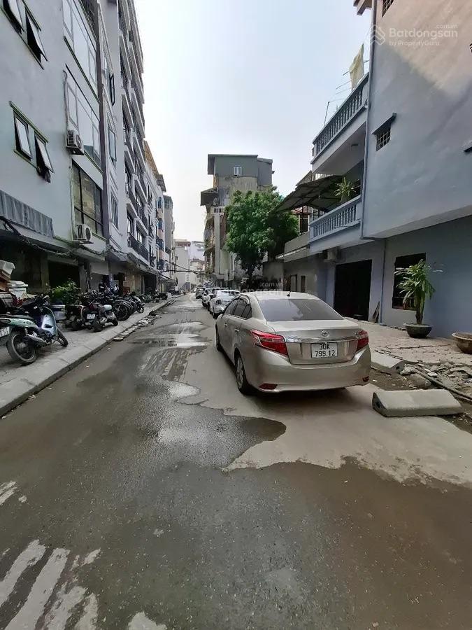 Bán nhà mặt phố thuỵ khuê, đồng cổ, dt 200m2xmt 9.3m. vỉa hè, kinh doanh, đi bộ ra hồ tây. giá 86tỷ