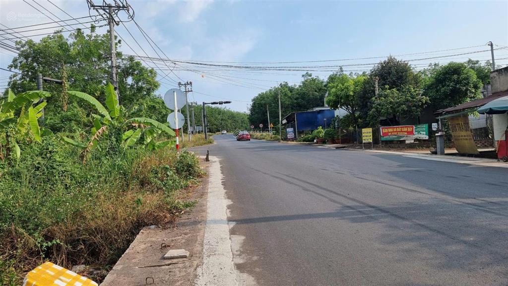 Đất thổ cư 260 m² , đường bê tông, gần ngã tư dầu giây, hướng về sân bay long thành. giá 750 triệu