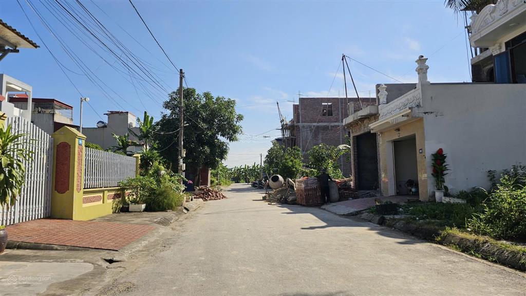 Bán đất 92,6m2 mt 4,95m đường nhựa tổ 6 tt.an dương  giá 3,4 tỷ