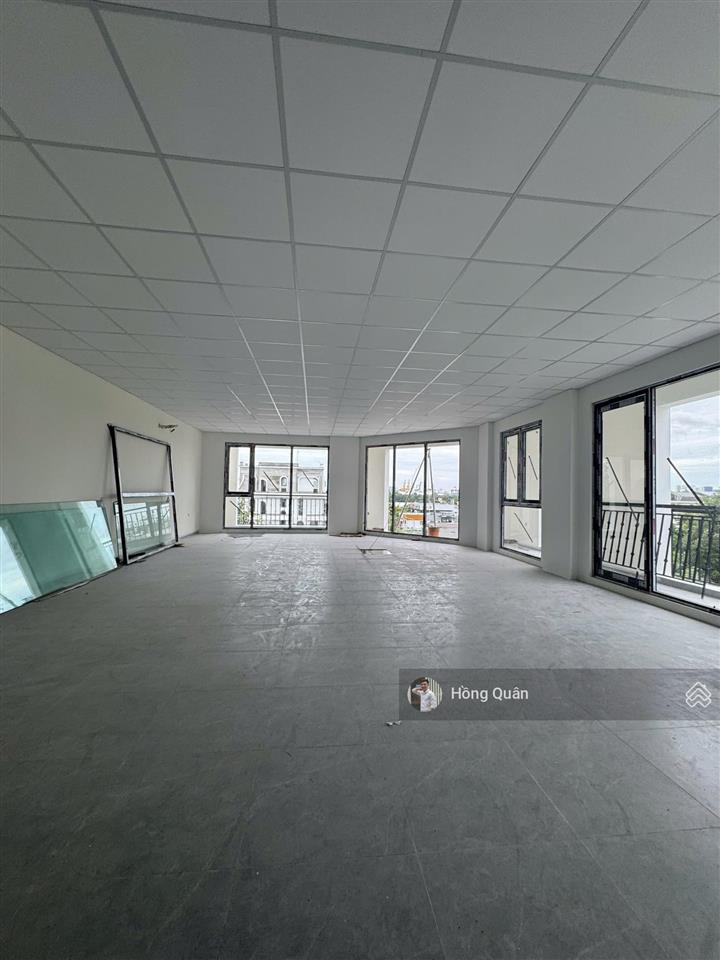 Toà nhà góc 2 mặt tiền cho thuê, dt 8x20m, hầm  6 tầng. trang bị đầy đủ.  quân 0901 380 ***