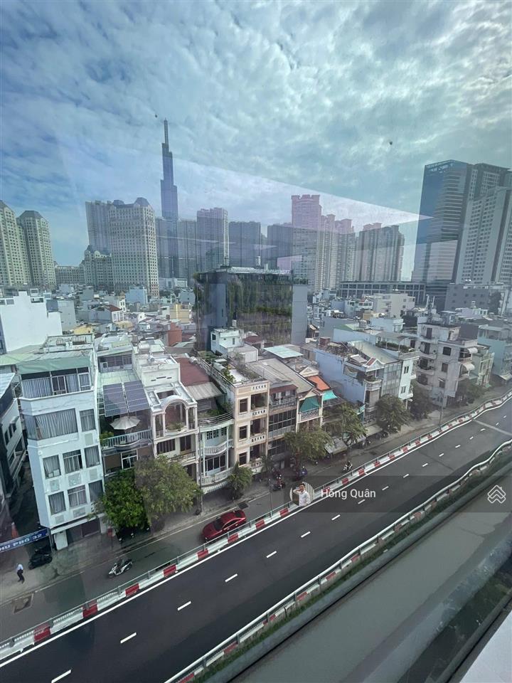 Cho thuê văn phòng tòa nhà tân cảng, dt sàn 60  350m2. giá 391.365đ/m2.  quân 0901 380 ***