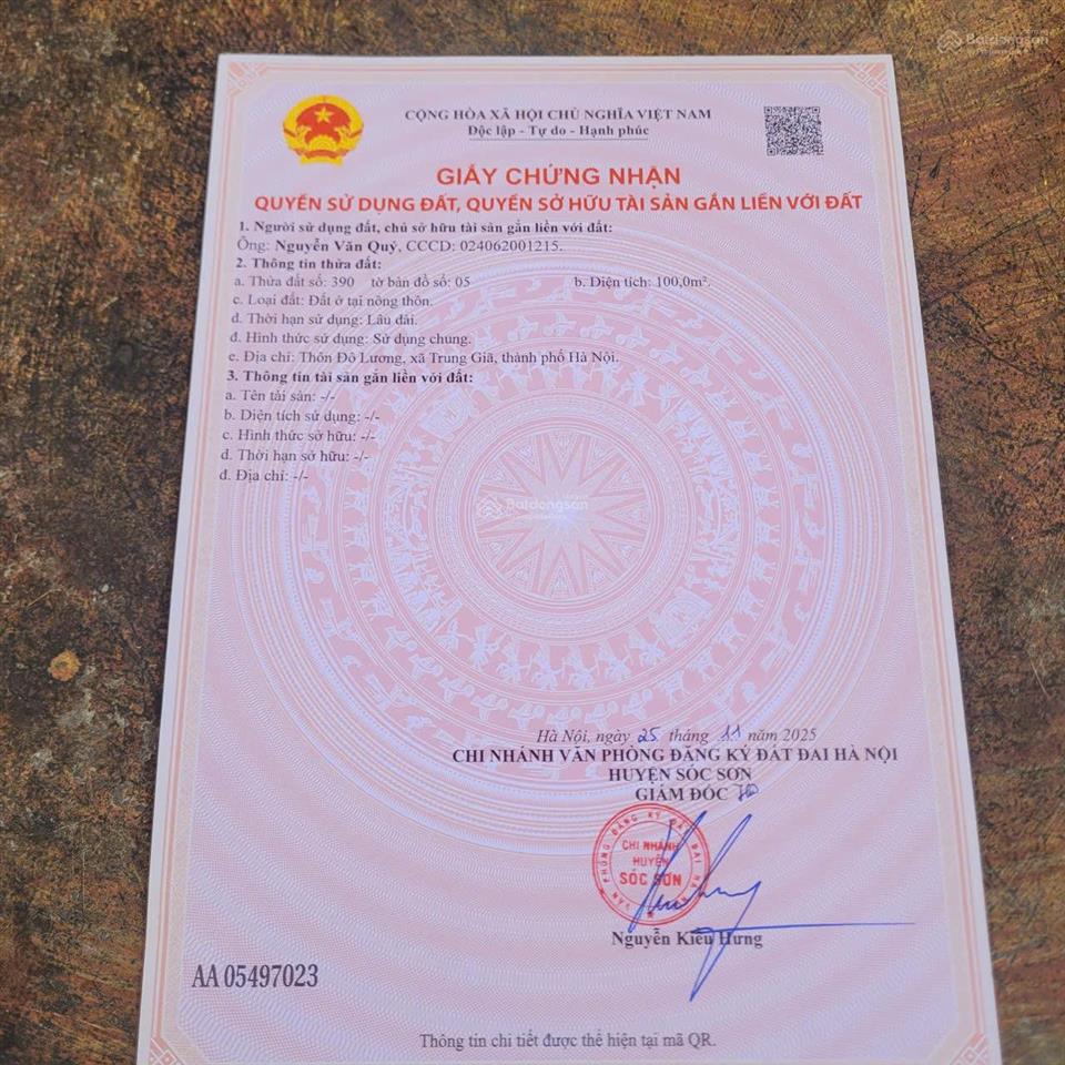 Cần bán gấp lô đất full thổ cư 100m2 tại sóc sơn 900triệu. ô tô vào đất đường rộng 8m. nở hậu
