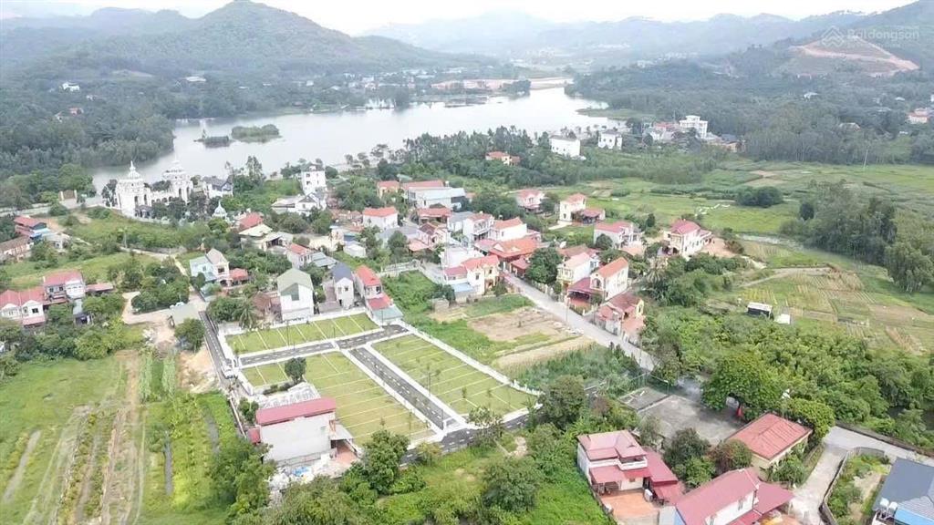 Quỹ đất hàng f0 sát mặt hồ đải lải gần trung tâm hà nội 15 phút di chuyển. đất đẹp 80m2 full thổ