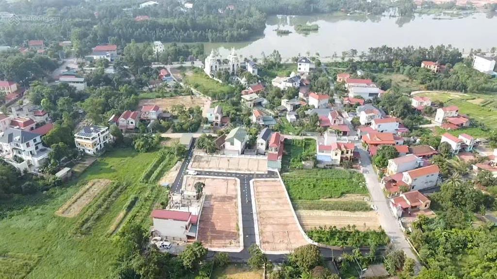 Quỹ đất hàng f0 sát mặt hồ đải lải gần trung tâm hà nội 15 phút di chuyển. đất đẹp 80m2 full thổ