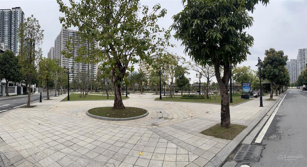 Chính chủ cần bán biệt thự song lập view vườn hoa đảo ngọc trai