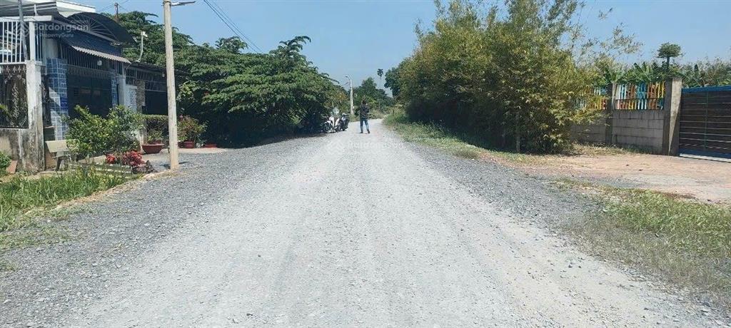 Mặt tiền sông sài gòn 167m2 gần cầu rạch tra bình mỹ củ chi. ngang 10 x 17m = 167m2