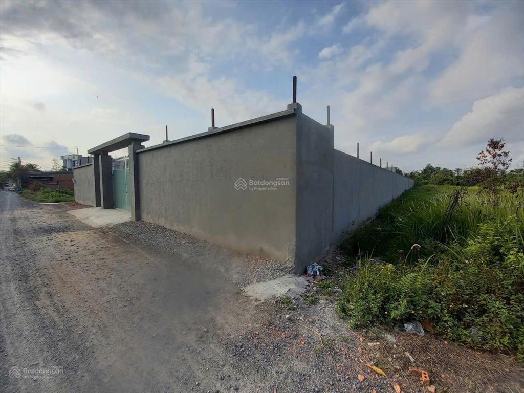 Cần bán gấp đất 2272m2 đã san lấp mặt tiền đường 167. vị trí cực vip gần trường học và khu dân cư