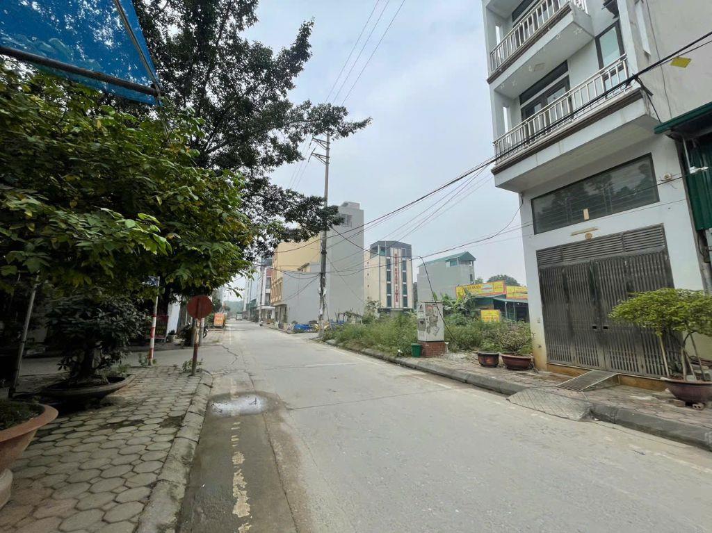 Bán lô đất mặt đường lớn Phú Vinh, An Khánh Vị Trí Đẹp