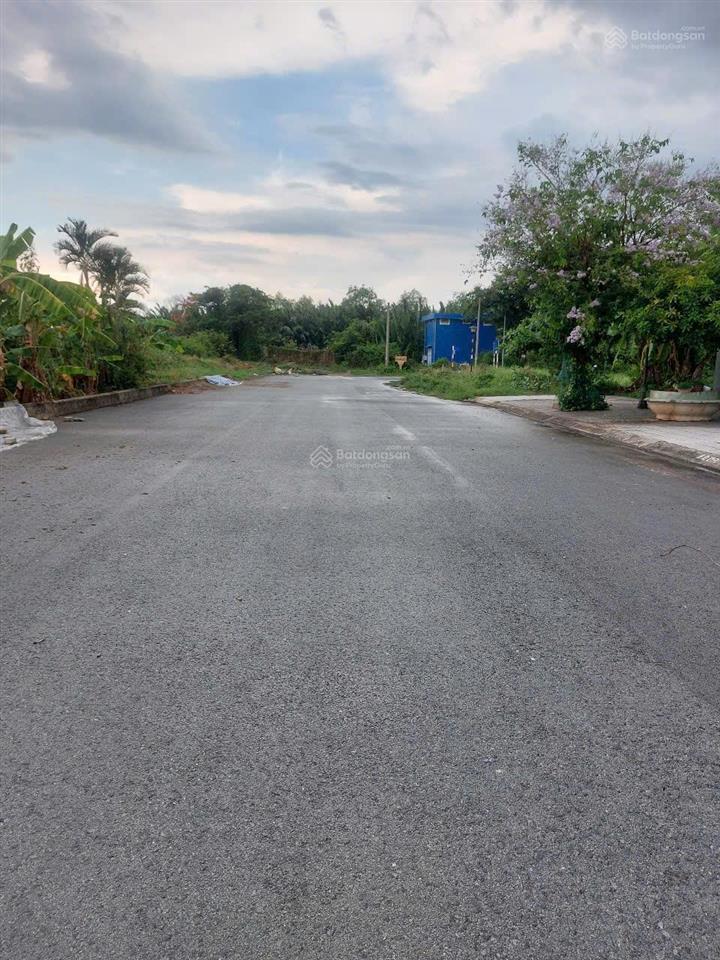 Bán gấp lô đất biệt thự kdc số 1. phường thạnh mỹ lợi. quận 2. dt 10 x17.5m(175m2) giá 120 tr/m2.