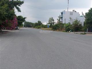 Bán gấp lô đất biệt thự kdc số 1 phường thạnh mỹ lợi. quận 2. dt 10x20m(200m2) giá 100tr/m2.