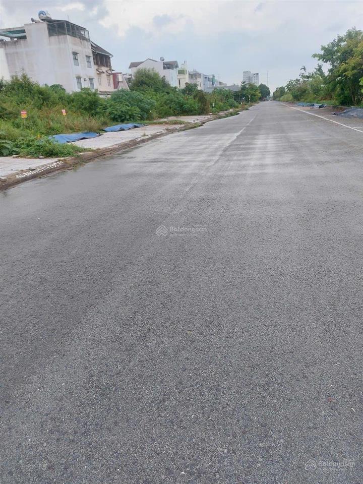 Bán gấp lô đất biệt thự kdc số 1. phường thạnh mỹ lợi. quận 2. dt 10 x17.5m(175m2) giá 120 tr/m2.