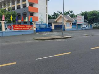 Cần bán gấp lô đất sổ đỏ tại kdc cát lái.quận 2. sát cụm trường học các cấp.dt 5x20m.giá 66 tr/m2.