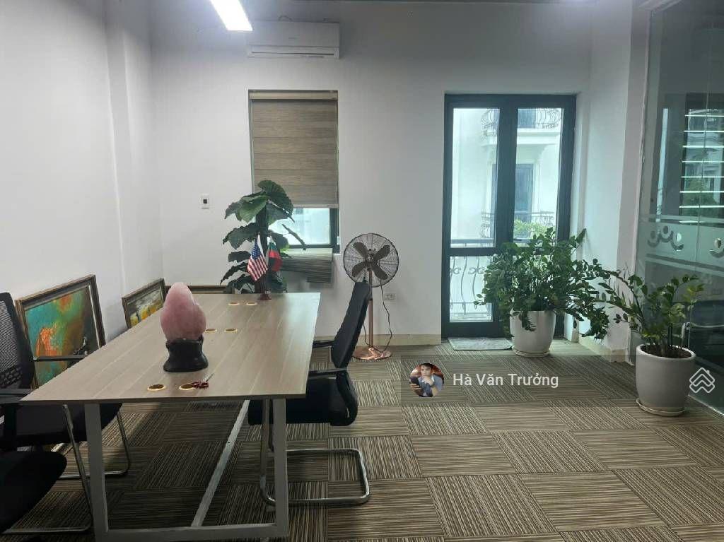 Chính chủ bán phân lô tại hoàng cầu 60m2, 6 tầng, giá siêu hời 32 tỷ