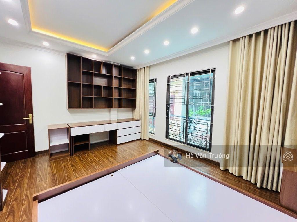 Vip nhất đống đa, cạnh vườn hoa 1/6 nhà đẹp 7 tầng, chỉ hơn 30 tỷ tặng nội thất 6 tỷ