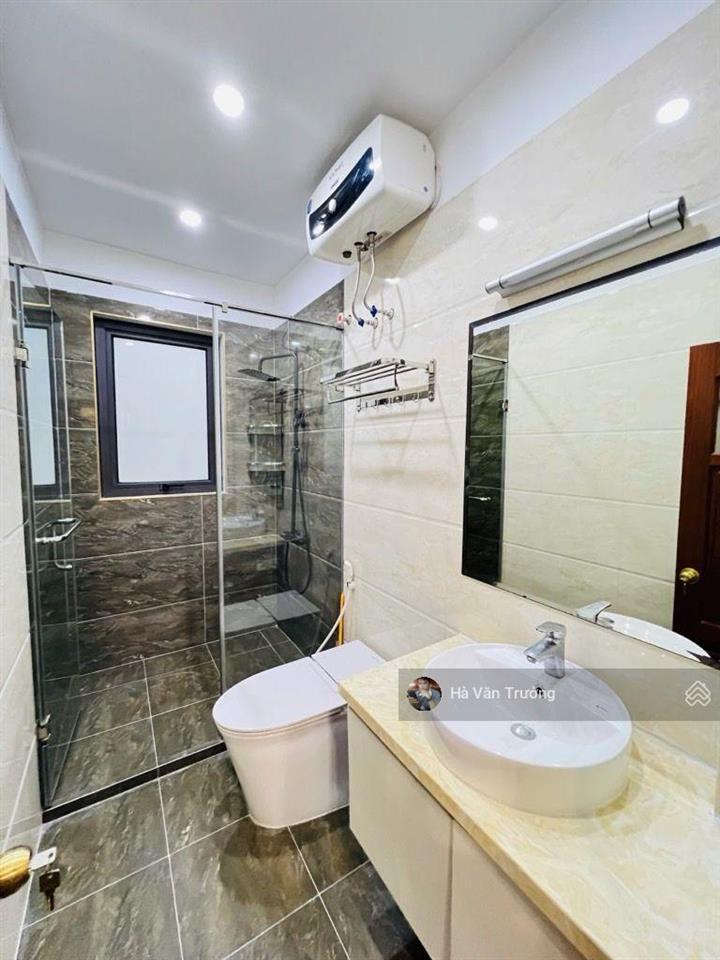 Vip nhất đống đa, cạnh vườn hoa 1/6 nhà đẹp 7 tầng, chỉ hơn 30 tỷ tặng nội thất 6 tỷ