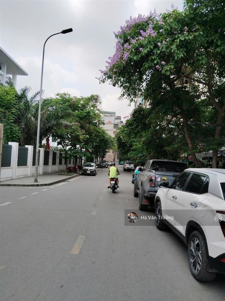 Chính chủ cần bán nhà phố hoàng cầu đống đa, 2 ô tô vào nhà giá chỉ 46 tỷ