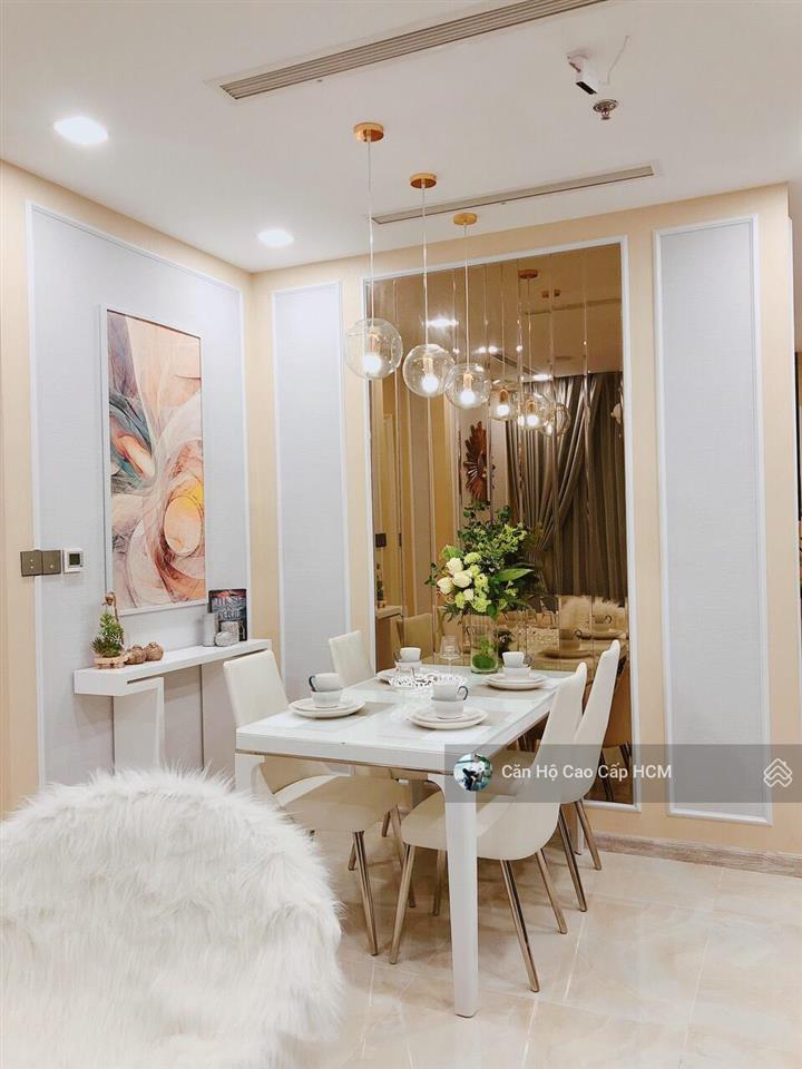 Cho thuê căn hộ 2pn vinhomes golden river nội thất đẹp, view landmark 81.  0932 106 ***
