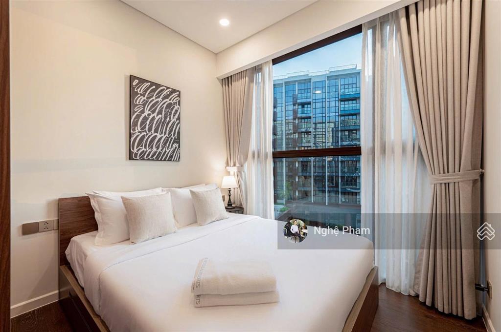Cần bán căn hộ cao cấp 3pn metropole thủ thiêm, view sông, nội thất mới, sang trọng.  0932 106 ***