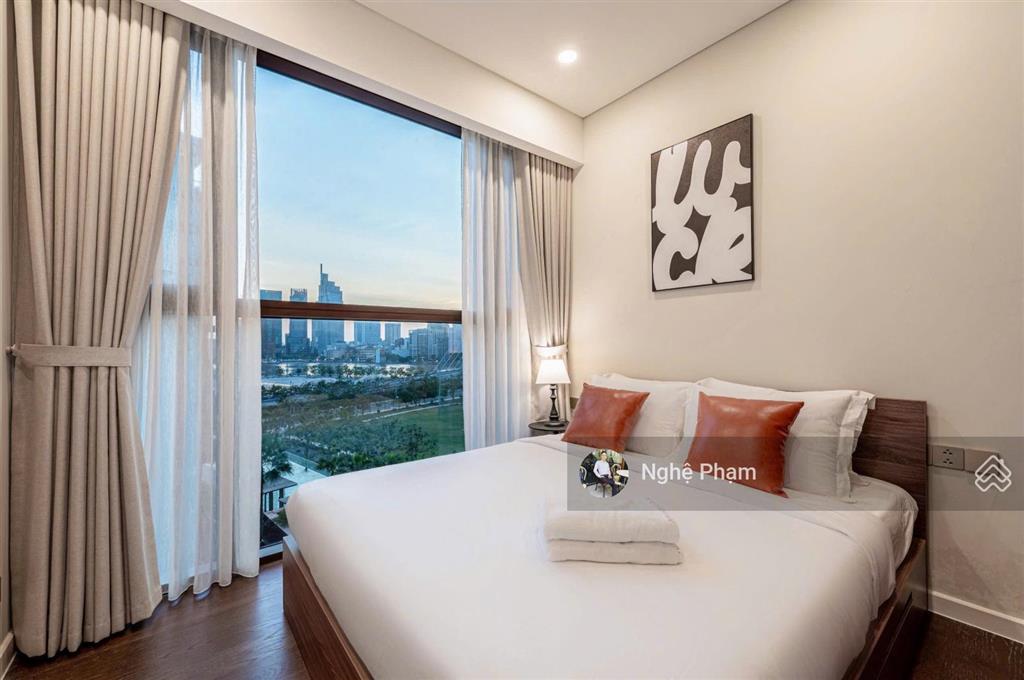 Cần bán căn hộ cao cấp 3pn metropole thủ thiêm, view sông, nội thất mới, sang trọng.  0932 106 ***