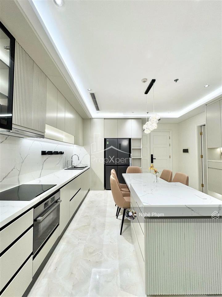 Đang trống sẵn căn 2pn vinhomes ba son. nội thất đẹp sang trọng. view thoáng mát.  0932 106 ***