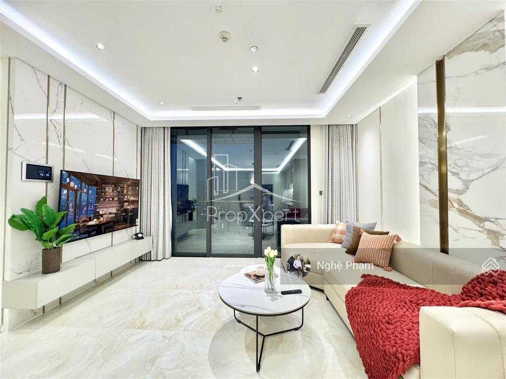 Đang trống sẵn căn 2pn vinhomes ba son. nội thất đẹp sang trọng. view thoáng mát.  0932 106 ***