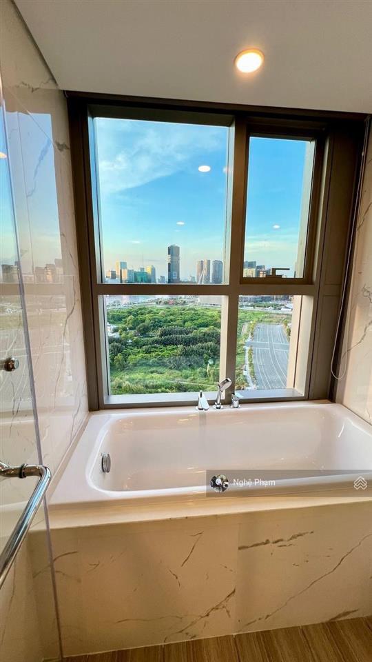 Đang trống sẵn căn hộ 3pn empire city cần cho thuê ngay. nội thất đẹp view sông.  0932 106 ***