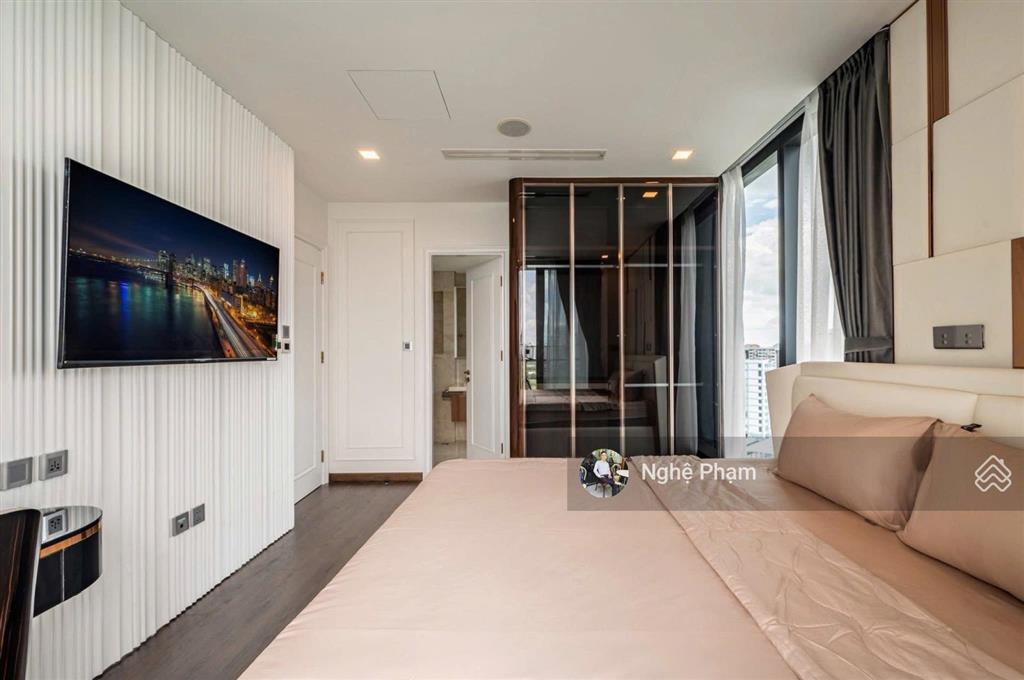 Nhà đẹp giá tốt. cho thuê căn hộ 3pn vinhomes ba son. nhà rộng thoáng mát view sông.  0932 106 ***