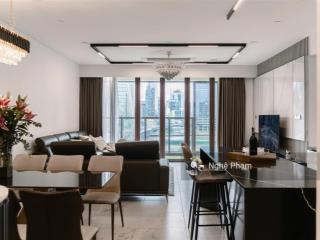 Chủ nhà định cư nước ngoài cần bán 3 phòng ngủ galleria  metropole view sông, cầu ba son, có sổ