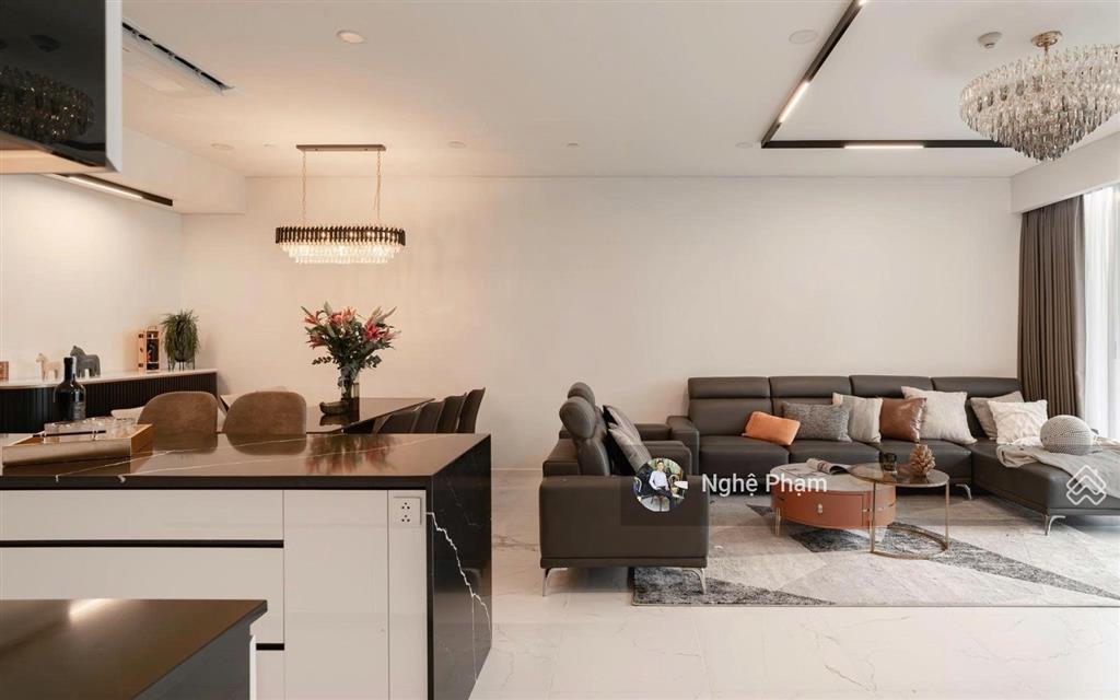 Chủ nhà định cư nước ngoài cần bán 3 phòng ngủ galleria  metropole view sông, cầu ba son, có sổ