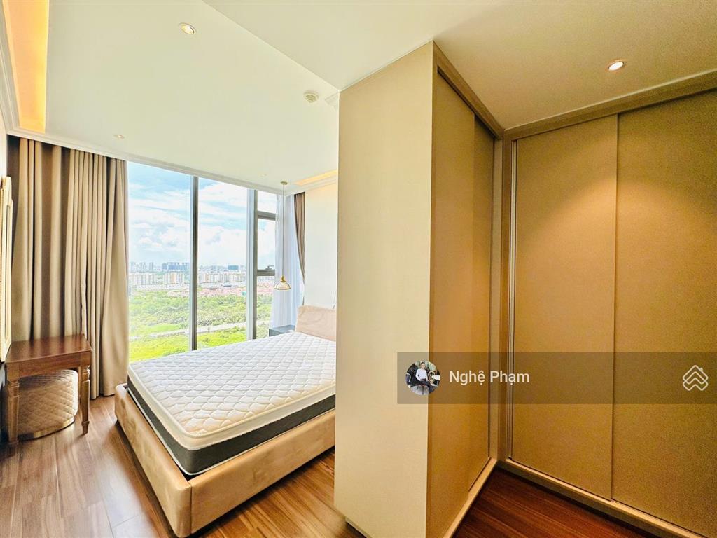 Cần bán căn hộ 2 phòng ngủ tòa tilia empire city thủ thiêm. view sông, sẵn nội thất, đẹp. giá tốt