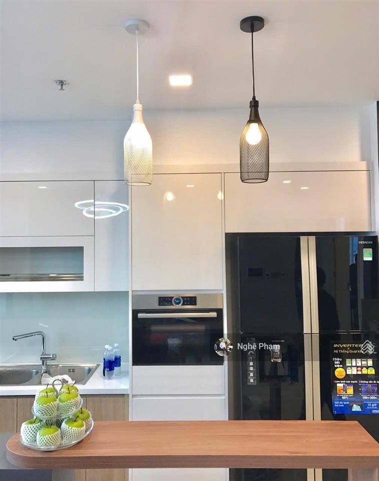 Bán căn hộ 3 phòng ngủ vòng cung vinhomes golden river view landmark 81. hướng nắng sáng, tầng đẹp