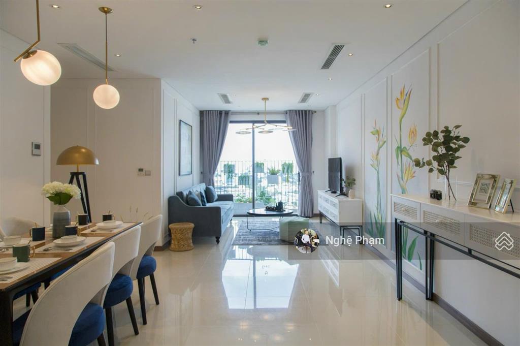 Cần bán gấp căn hộ 3pn+1 đa năng hà đô centrosa q10. hướng đông nam. tầng đẹp. có sổ hồng