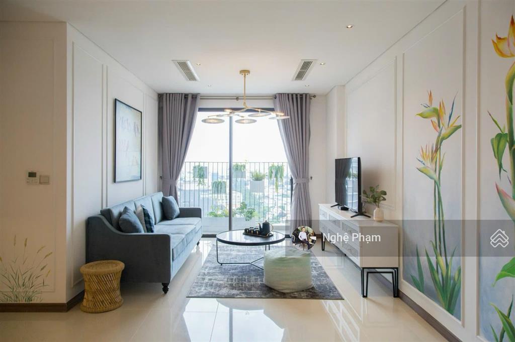 Cần bán gấp căn hộ 3pn+1 đa năng hà đô centrosa q10. hướng đông nam. tầng đẹp. có sổ hồng