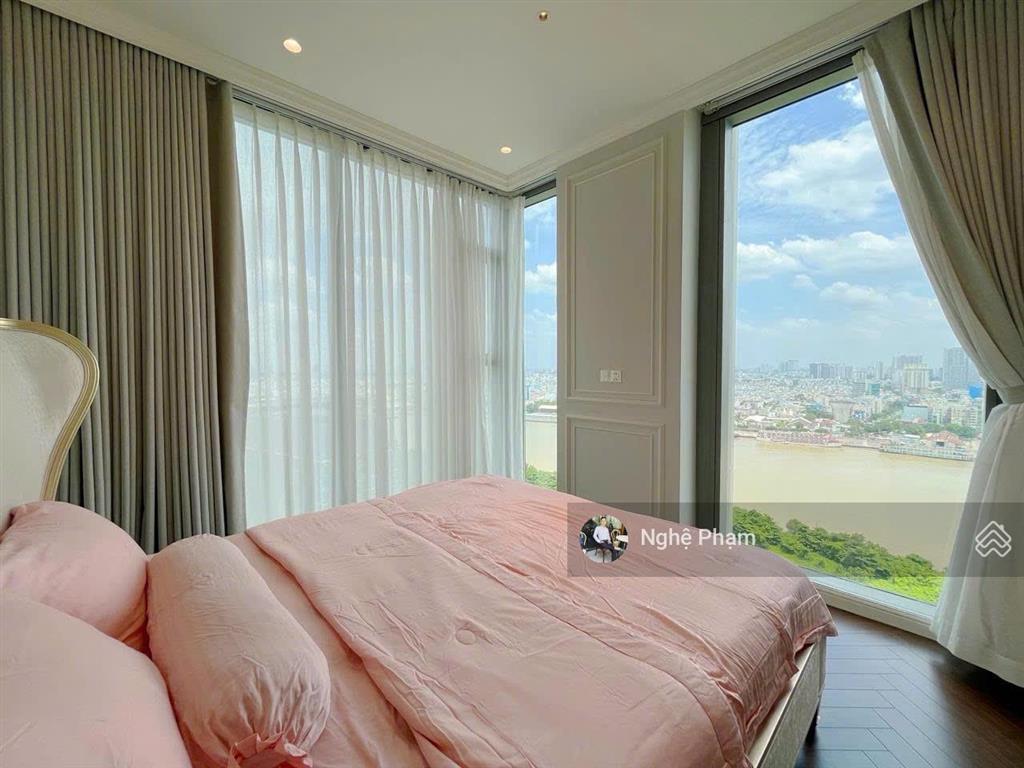 Cần cho thuê căn hộ 2pn tilia  empire city căn góc tầng cao view sông, view pháo hoa. nội thất đẹp