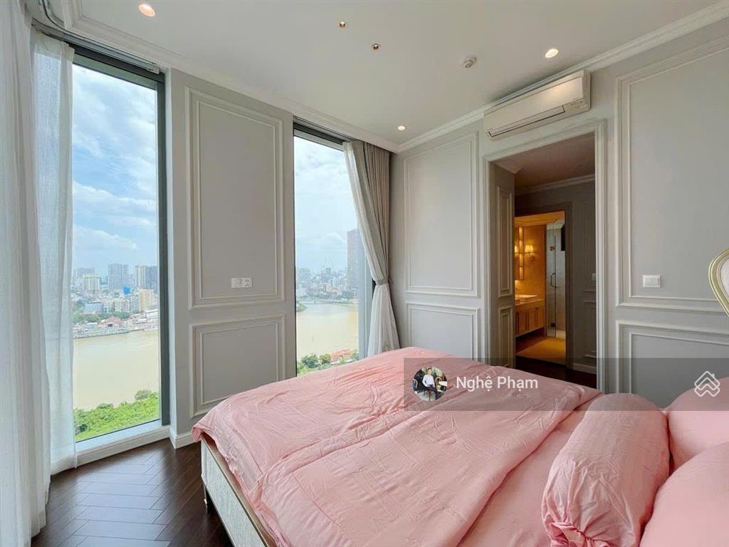 Cần cho thuê căn hộ 2pn tilia  empire city căn góc tầng cao view sông, view pháo hoa. nội thất đẹp