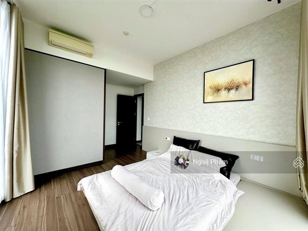 Cần cho thuê căn hộ 2pn empire city. căn góc view sông, view pháo hoa. nhà đẹp phong cách hiện đại