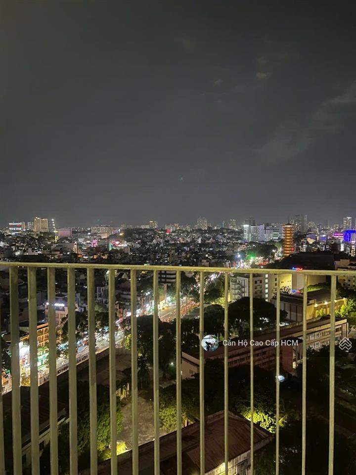 Bán căn hộ 2pn + 1 hà đô centrosa q10. nội thất hiện đại, view thành phố, tầng đẹp.  0932 106 ***